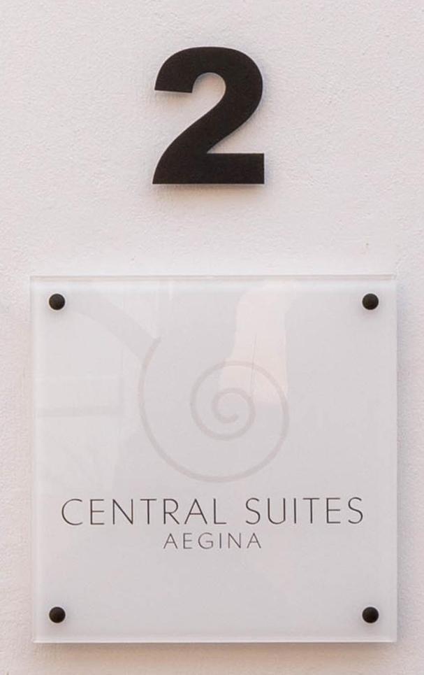 Central Suites Aegina 2 Exterior photo